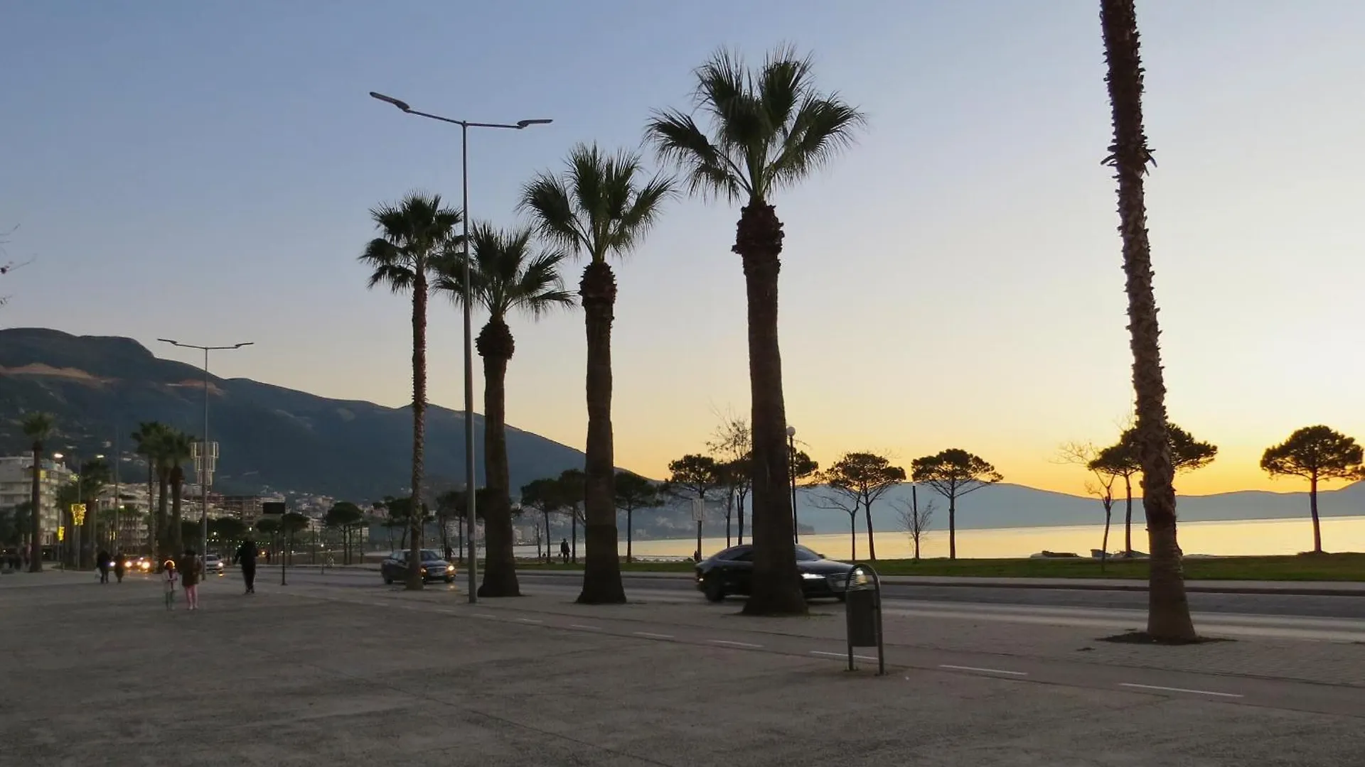 VlorëViol'House - Lungomare 5 Personsアパートメント 0*, Vlorë アルバニア