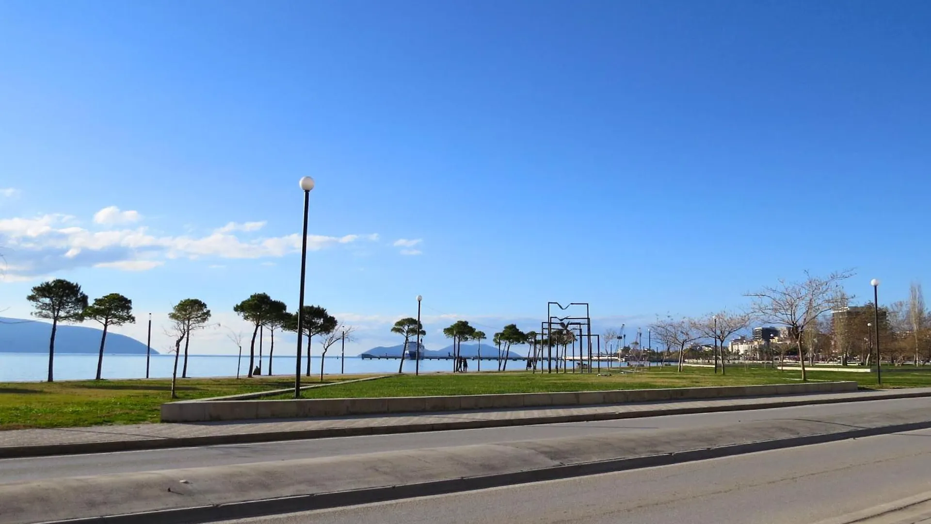 VlorëViol'House - Lungomare 5 Personsアパートメント